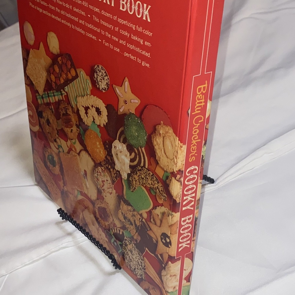 Betty Crocker's Cooky Book Recipes Cookbook Hardcover 2002 Vintage Illustrated - Picture 4 of 6